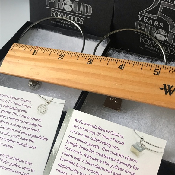 Two anniversary bracelet Foxwoods casino - Picture 6 of 7